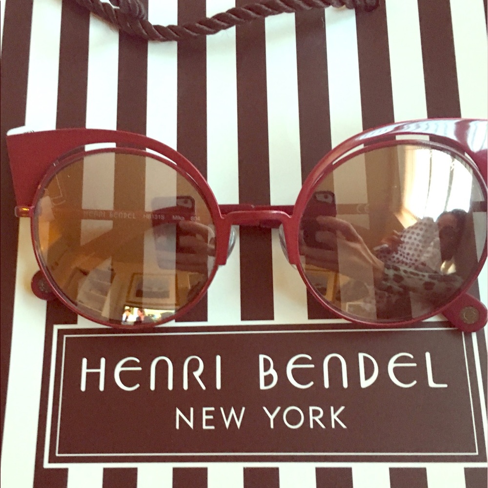 Henri Bendel cateye round sunglasses